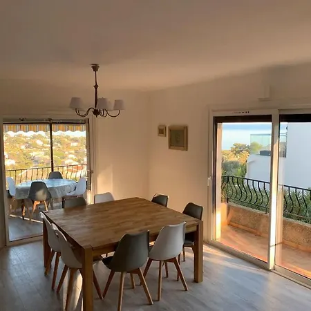 8 Pers Aux Issambres Vue & Piscine Chauffee *